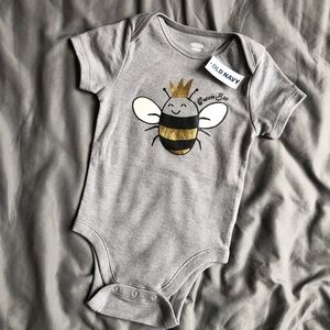 NWT Baby Girls Queen Bee One Piece Bodysuit